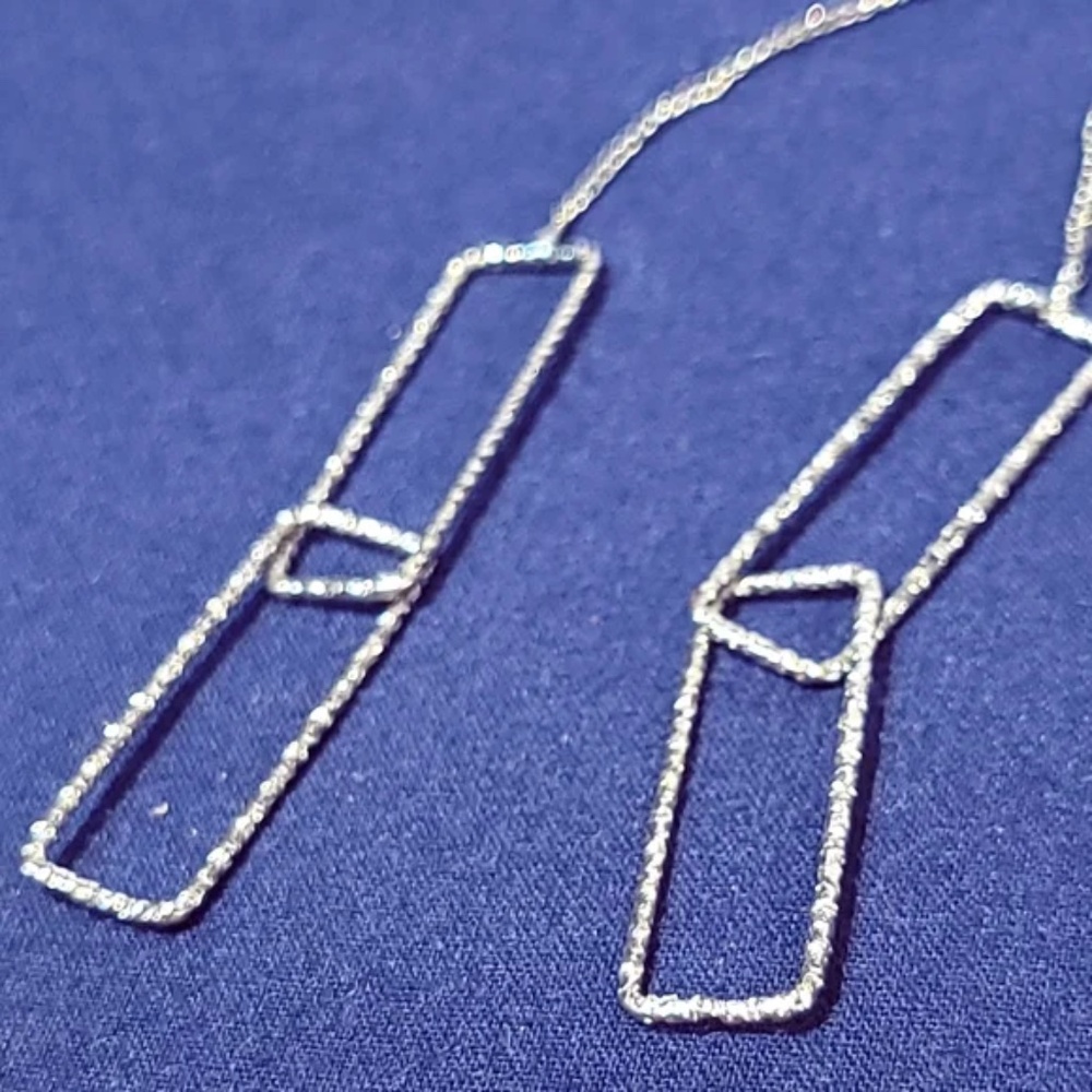 { ❤️ $5 } Linked Rectangle Drop Earrings
